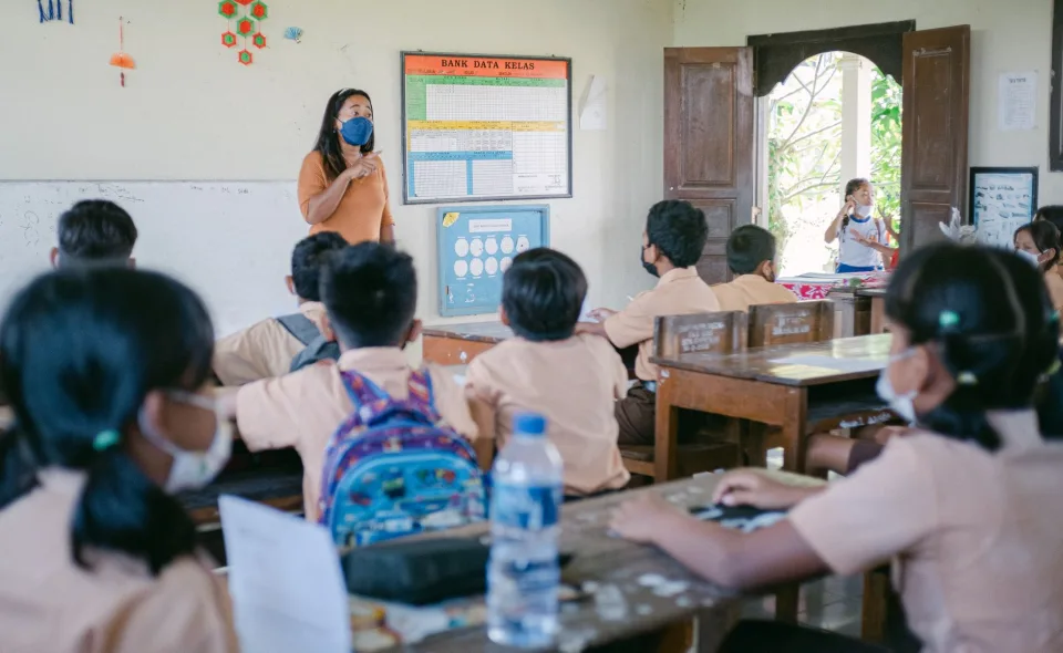 Phòng học sáng sủa